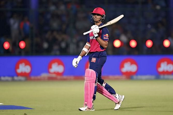 RR vs MI Dream11 Prediction: Fantasy Cricket Tips, Today's Playing 11 and Pitch Report for Indian Premier League 2025, Match 50