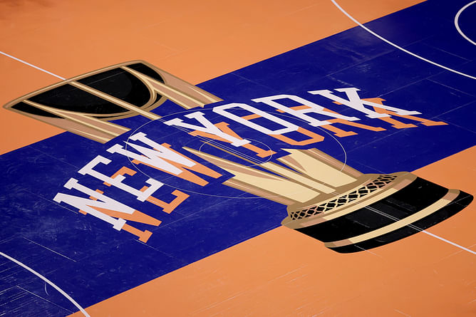 WATCH: Knicks fan sucker punches Spurs fan outside MSG with beer in hand