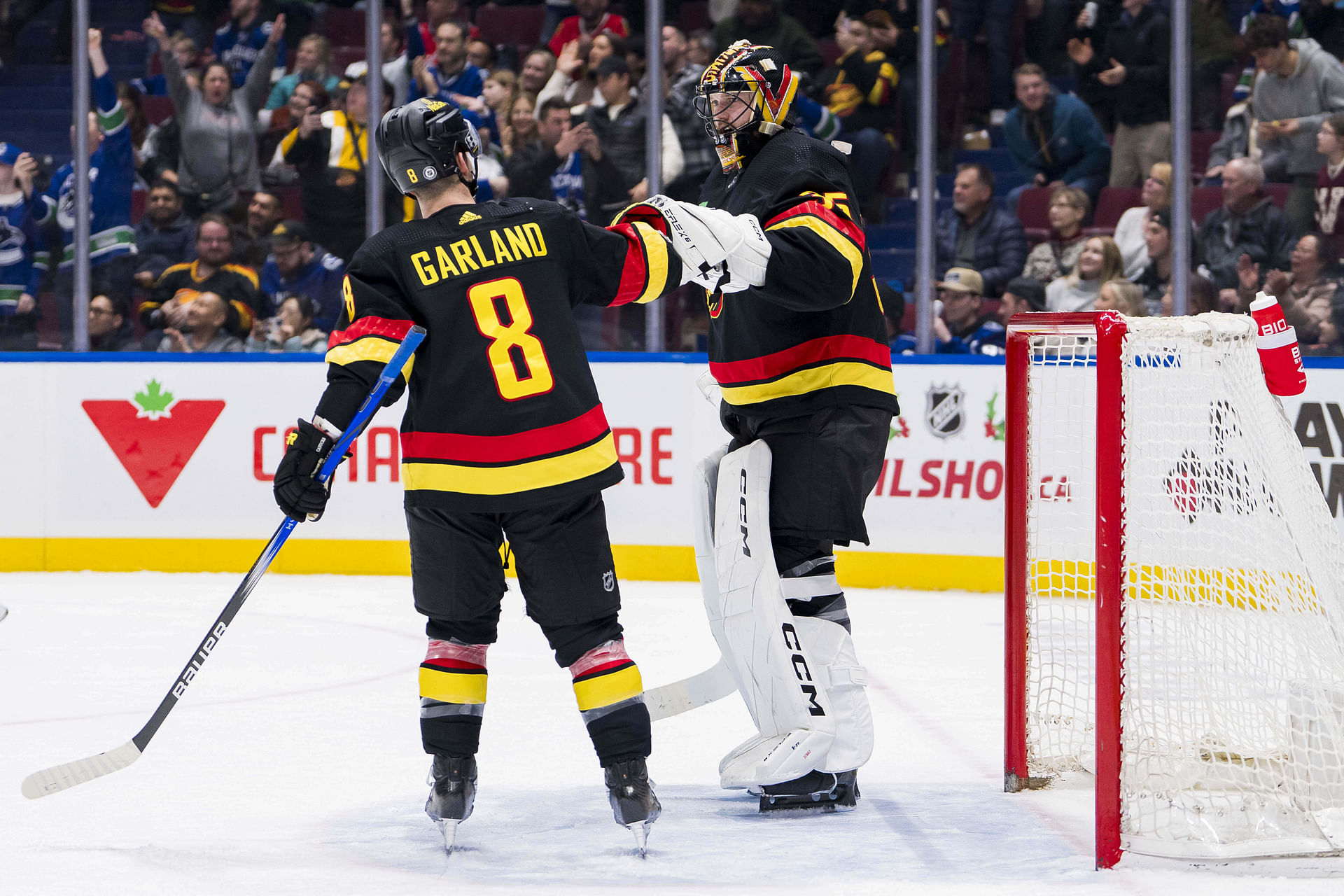 NHL: Tampa Bay Lightning at Vancouver Canucks - Source: Imagn