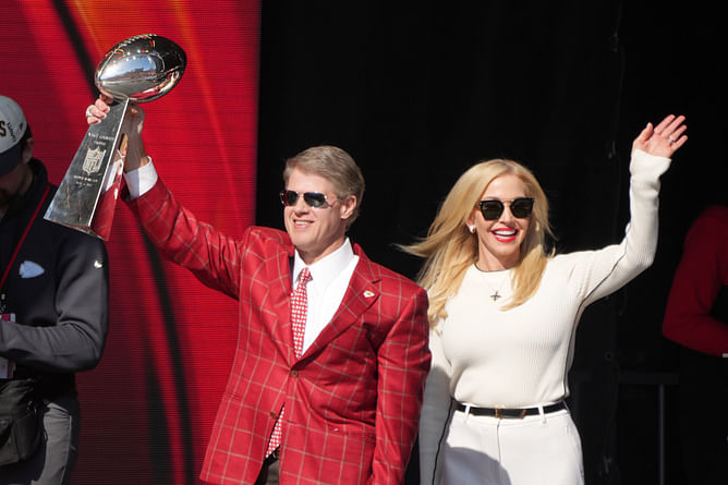 Chiefs' Tavia Hunt questions $53 billion worth Harvard receiving unaccounted government funding