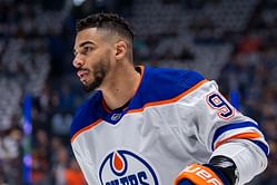 Evander Kane rolls up in a Ferrari GTC4Lusso, continues trend of arriving to Oilers games in luxury cars [WATCH]