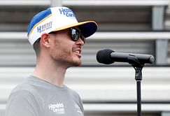 Hendrick Motorsports dedicates Kyle Larson’s Indy 500 ride to remember late Jon Edwards with a special tribute: “This one’s for you”