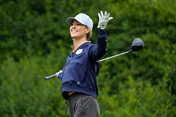 Amanda Balionis poses with Charley Hull's ex-Solheim Cup teammate at the popular golf club