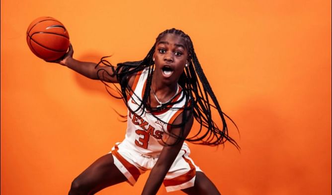 VIDEO: ESPN 5-star Jezelle “GG” Banks wows the crowd as she rakes 31 points at the Aces Classic