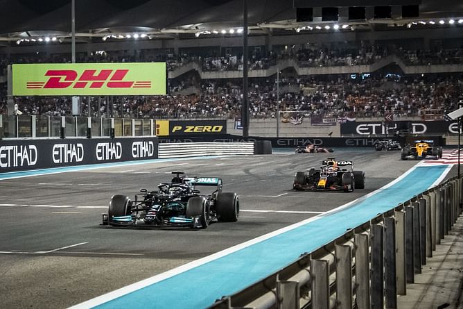 F1 Insider drops a cryptic response when confronted about Abu Dhabi 2021 by a fan