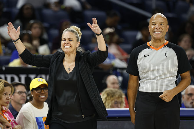 Becky Hammon highlights major deficiency for Aces, forcing her to play 4 guards