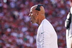 "Robert Saleh's going to be extremely happy": Ian Rapoport weighs in on 49ers trading for Eagles' Bryce Huff