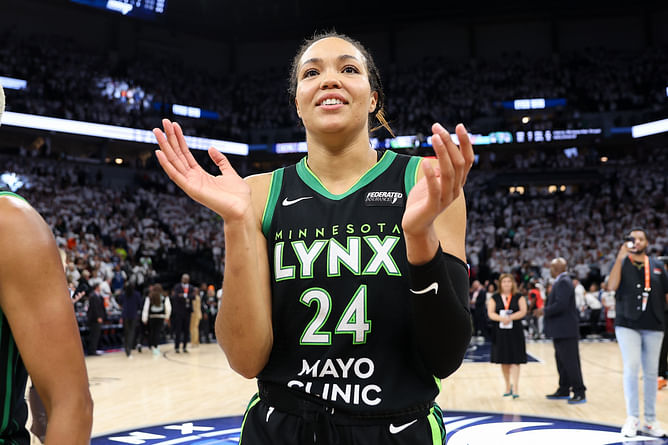 "Phee with Jordan Brand now?": Napheesa Collier sends fans scrambling as she seemingly swaps swoosh for the Jumpman in stunning move