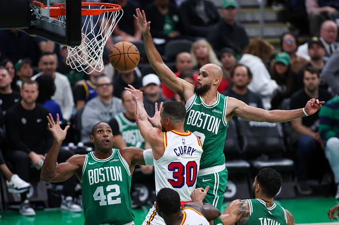 NBA Trade Rumors: Warriors looking to pair Steph Curry with $118,048,000 Celtics guard
