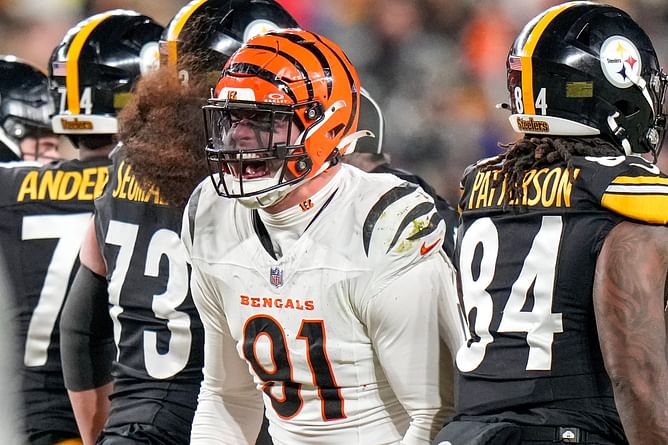 "Seems like a very upset guy" - NFL fans react as Trey Hendrickson turns heads in surprising outfit at Bengals camp amid contact dispute