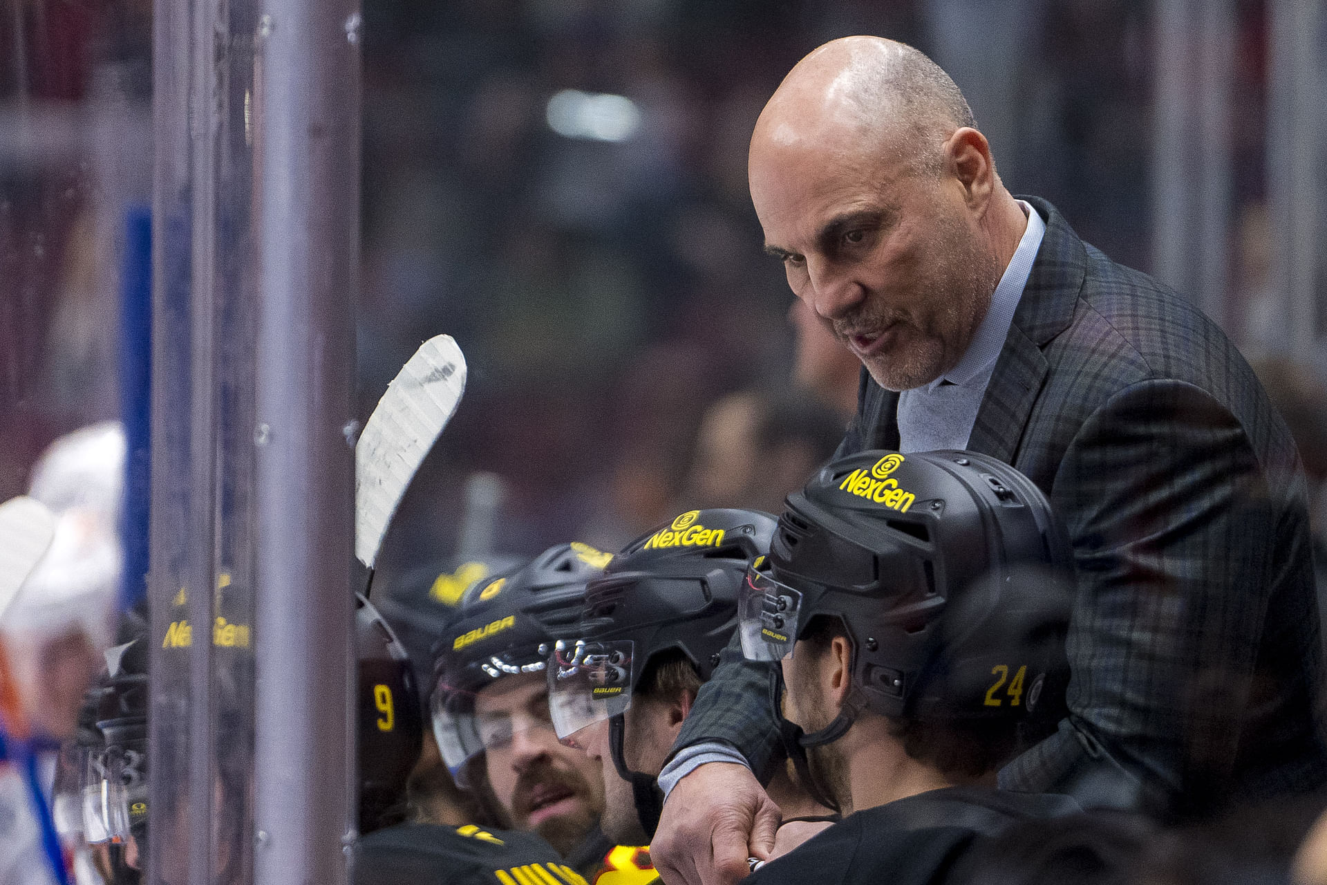 NHL: Edmonton Oilers at Vancouver Canucks - Source: Imagn