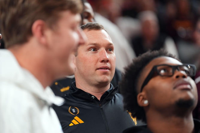 "We have a different type of adversity this year": Kenny Dillingham weighs in on his challenges for 2025 after breakout season