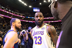 "He basically said Podcasting is for BUMS": Fans react as Steph Curry puts following Draymond Green and LeBron James' path into perspective