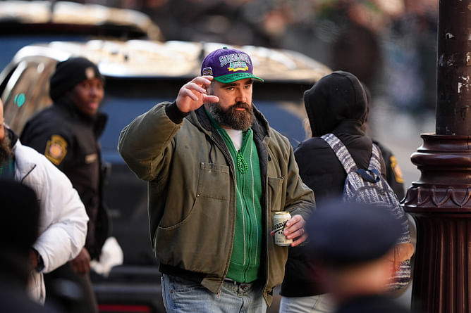 Jason Kelce gives media a cold shoulder after NFL keeps Eagles' 'tush push' move alive