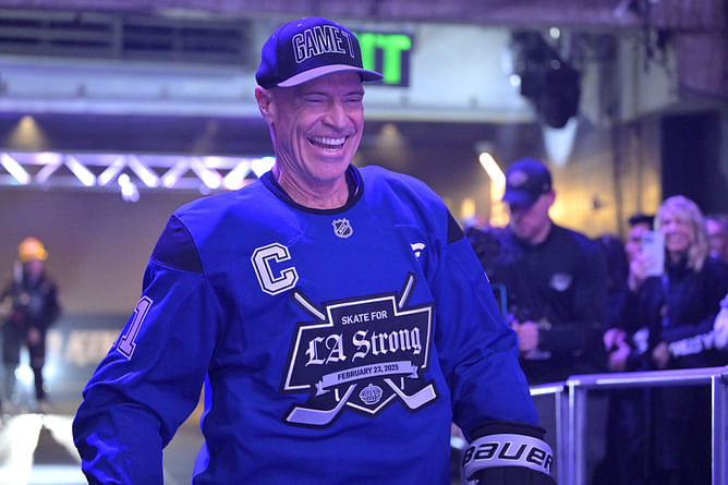 NHL legend Mark Messier offers blunt advice to Oilers ahead of Stanley Cup Final rematch against Panthers