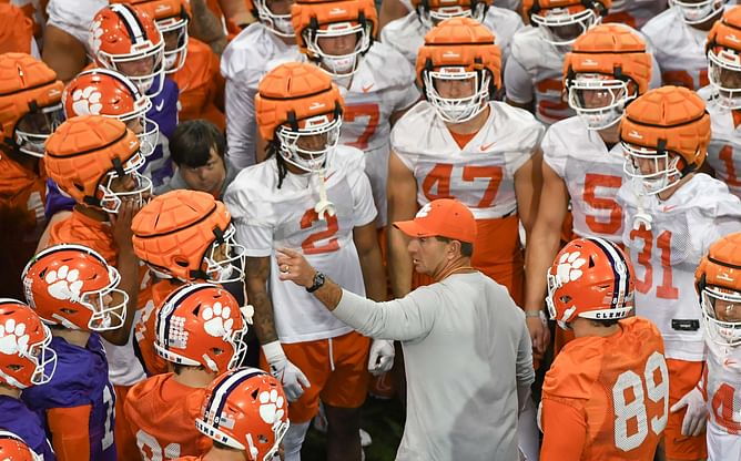 “Dumbest thing I ever saw”: CFB fans leave blunt opinions on Josh Pate’s post-spring top 20 rankings