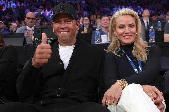 Alex Rodriguez's girlfriend Jaclyn Cordeiro drops heartfelt Mother’s Day message and reveals her favorite book