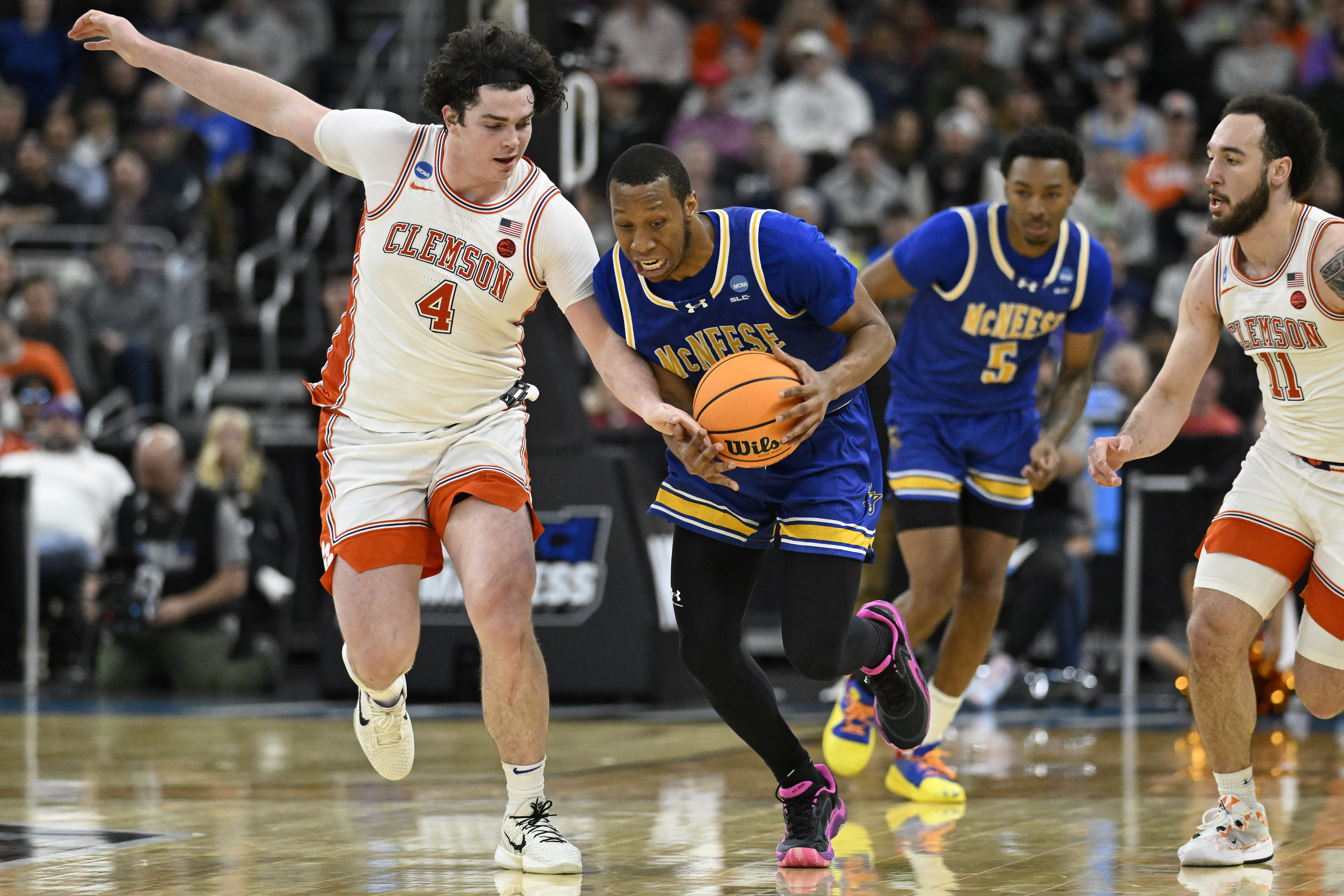 NCAA Basketball: NCAA Tournament First Round-McNeese State at Clemson - Source: Imagn