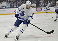 Maple Leafs' Steven Lorentz makes his thoughts clear on facing former team Panthers in Round 2 battle - "Going to be a war"
