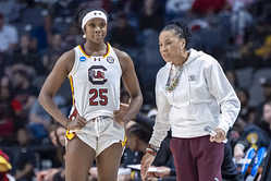 South Carolina’s Raven Johnson sends out ambitious message for next season with Dawn Staley and team