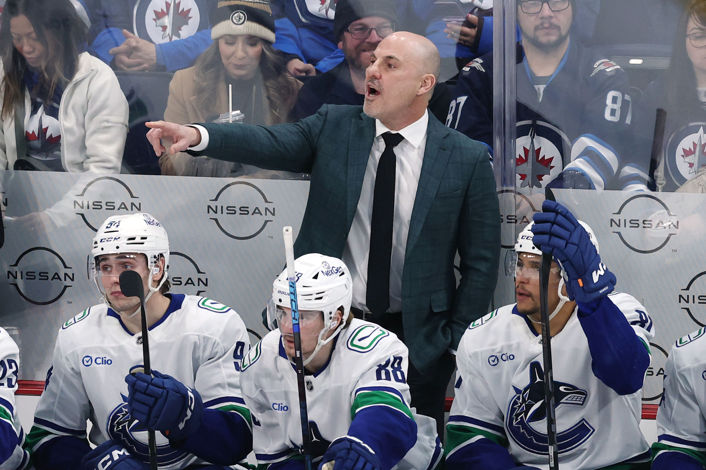 NHL: Vancouver Canucks at Winnipeg Jets - Source: Imagn