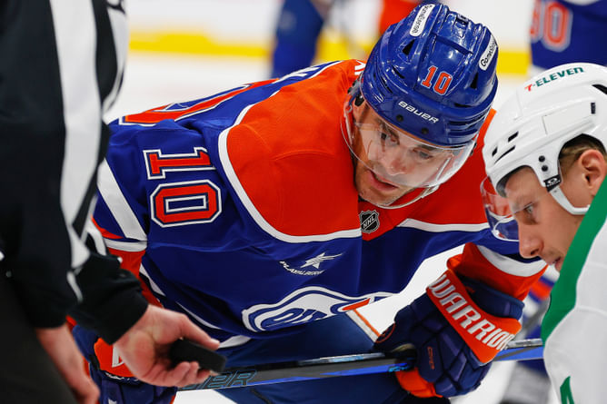 Derek Ryan’s wife Bonnie ruffles rumors of his potential Oilers exit with ‘bittersweet announcement’ of family’s relocation plan
