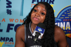 Gamecocks’ Raven Johnson flexes special plaque and ring after graduating from South Carolina