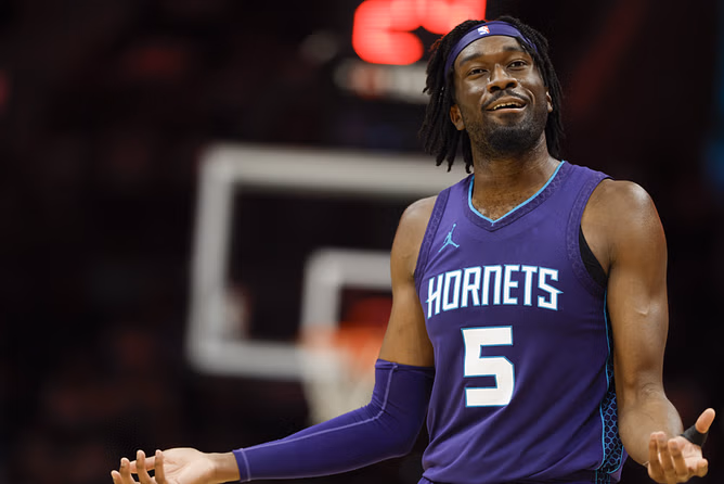 NBA Trade Rumors: Lakers re-do trade for Mark Williams in mock deal exchanging three role players