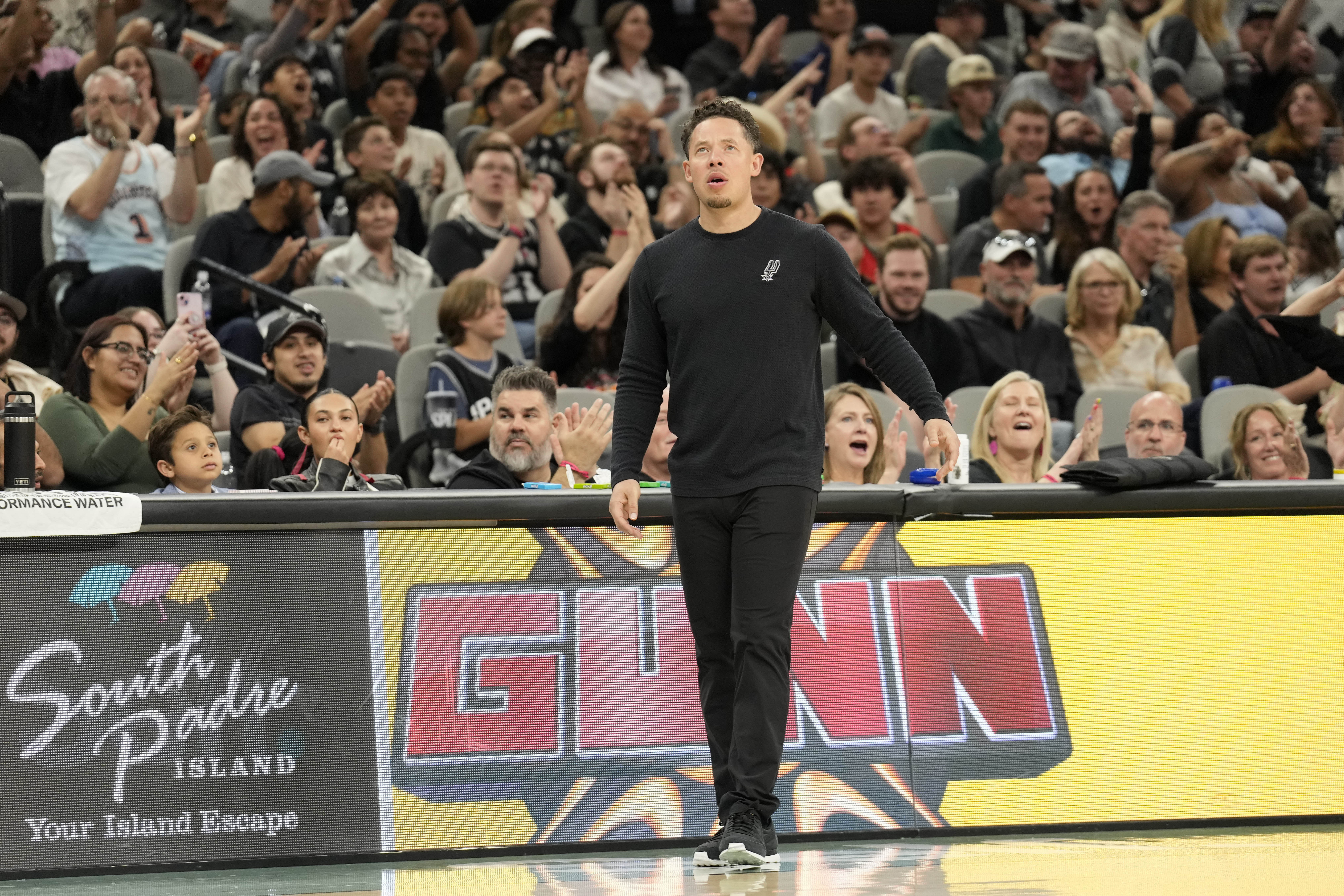 NBA: Toronto Raptors at San Antonio Spurs - Source: Imagn