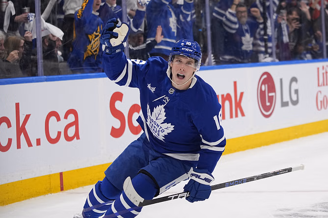 NHL Rumors: Insider claims Mitch Marner "could pull a Steven Stamkos" and test FA before re-signing with Maple Leafs