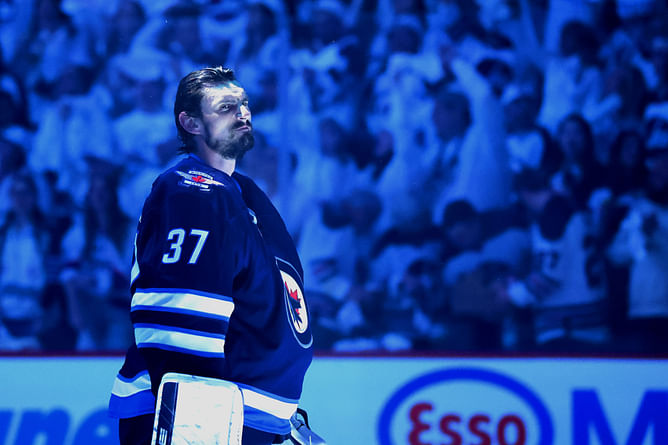 Connor Hellebuyck's father sends a rallying message to Jets nation as Winnipeg advances to Stanley Cup playoffs Round 2