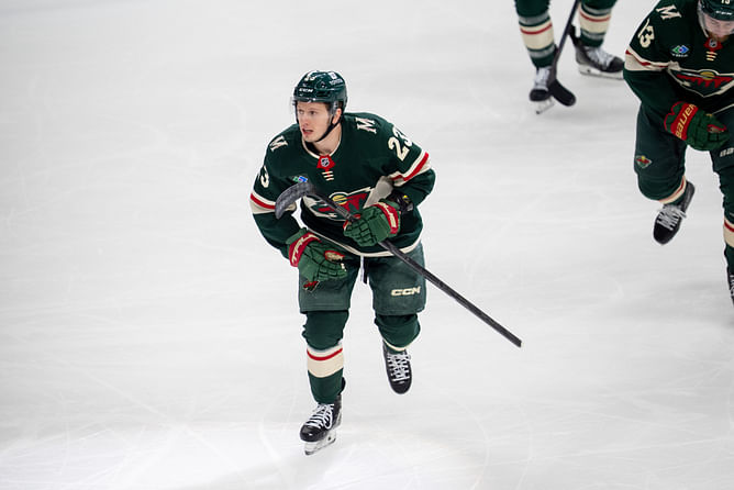 NHL Rumors: Flyers, Penguins, Blackhawks among multiple teams eyeing $5,325,000 Wild's RFA amid uncertain future