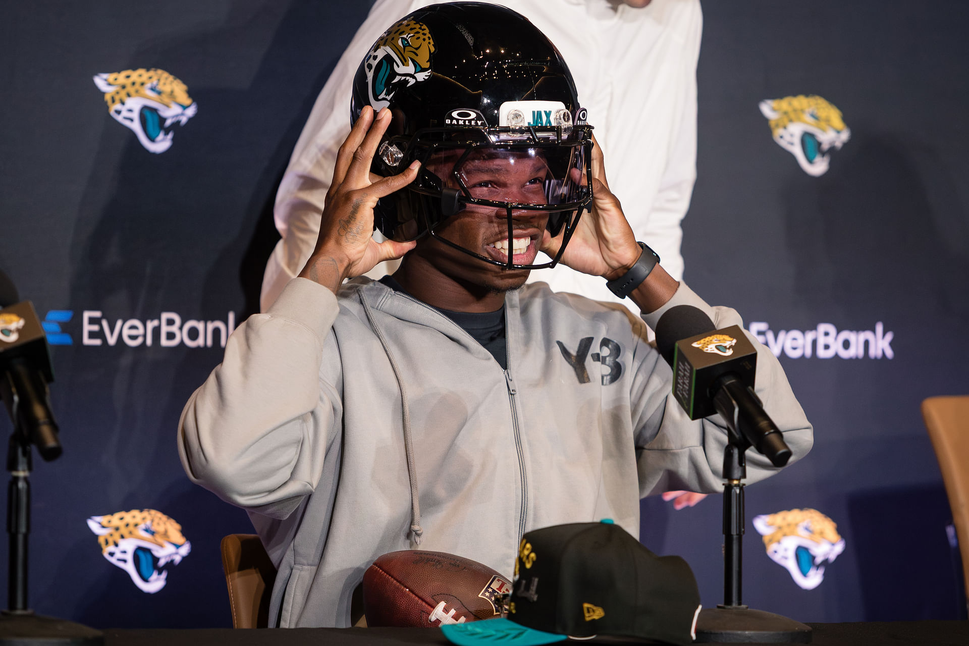 NFL: Jacksonville Jaguars-Travis Hunter Press Conference - Source: Imagn