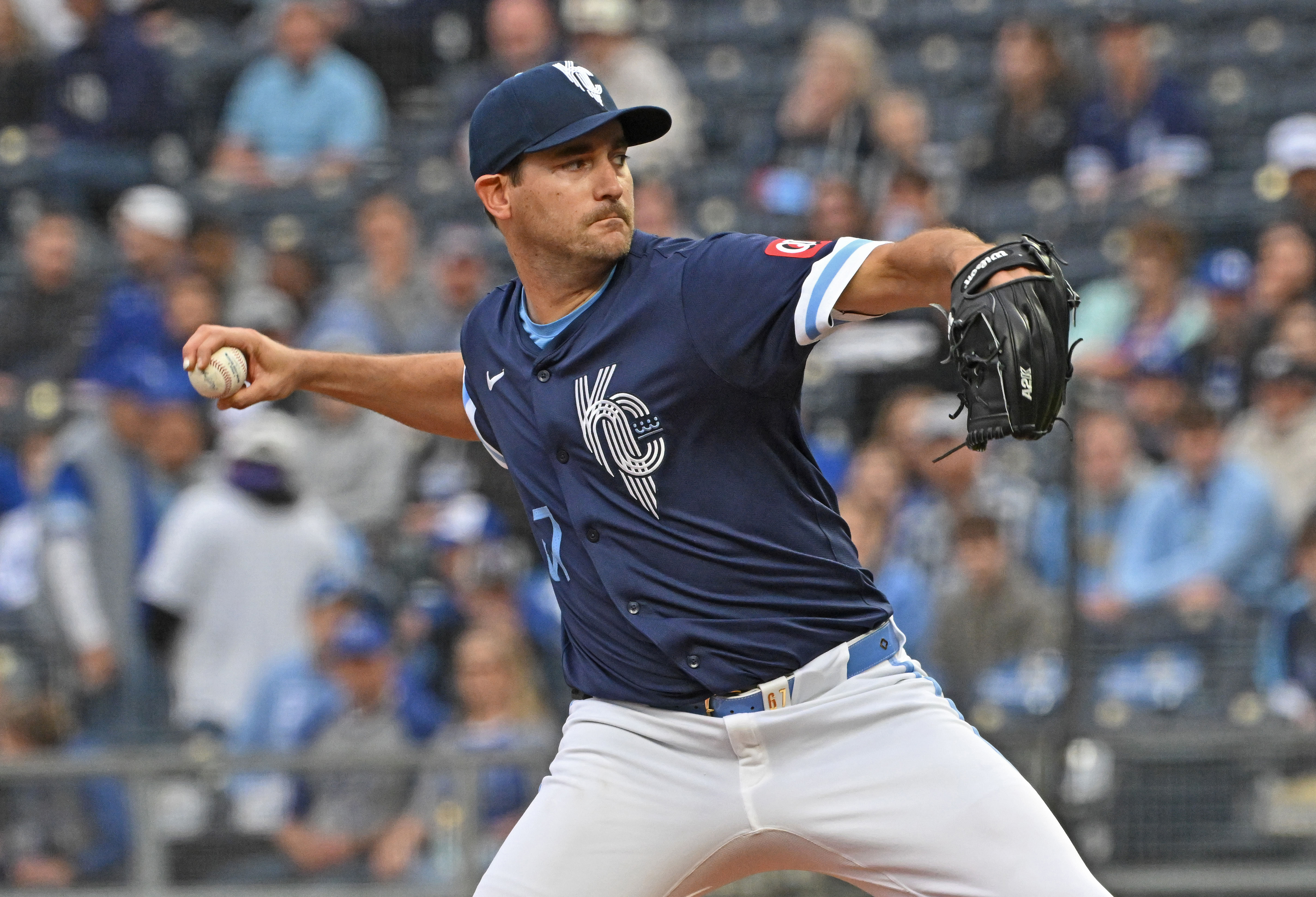 Kansas City Royals' Seth Lugo could pitch over 6 strikeouts today - Source: Imagn