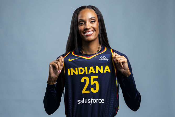 "Can’t even go to the grocery store": DeWanna Bonner admits she’s blown away by Fever fans in gushing response