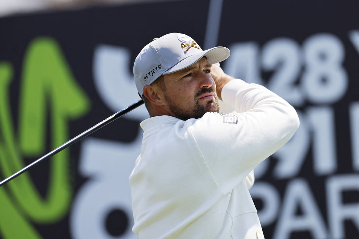 Bryson DeChambeau gets candid about signing ‘couple thousand’ autographs for fans