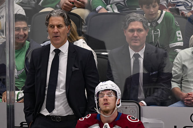 Elliotte Friedman 'cracks the code' of viral Jared Bednar impersonator matching outfits with Avs HC