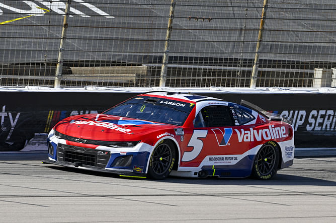 NASCAR Power Rankings: 5 standout drivers shaping up for 2025 Kansas Cup race