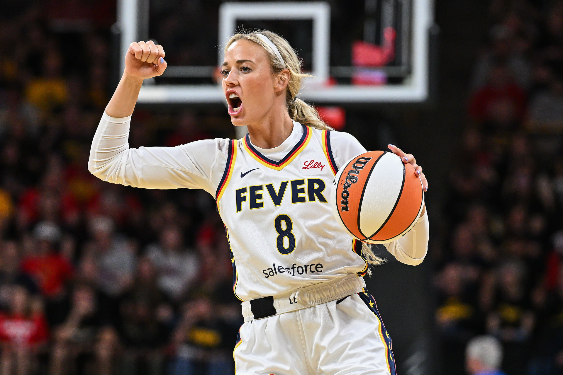 Fans react to Sophie Cunningham