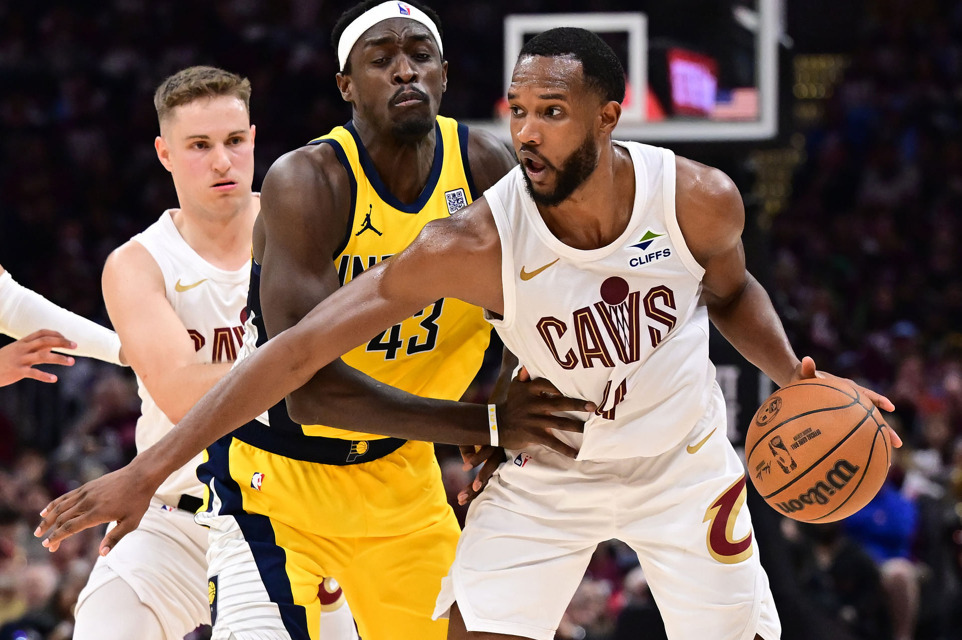 Looking at why Evan Mobley won