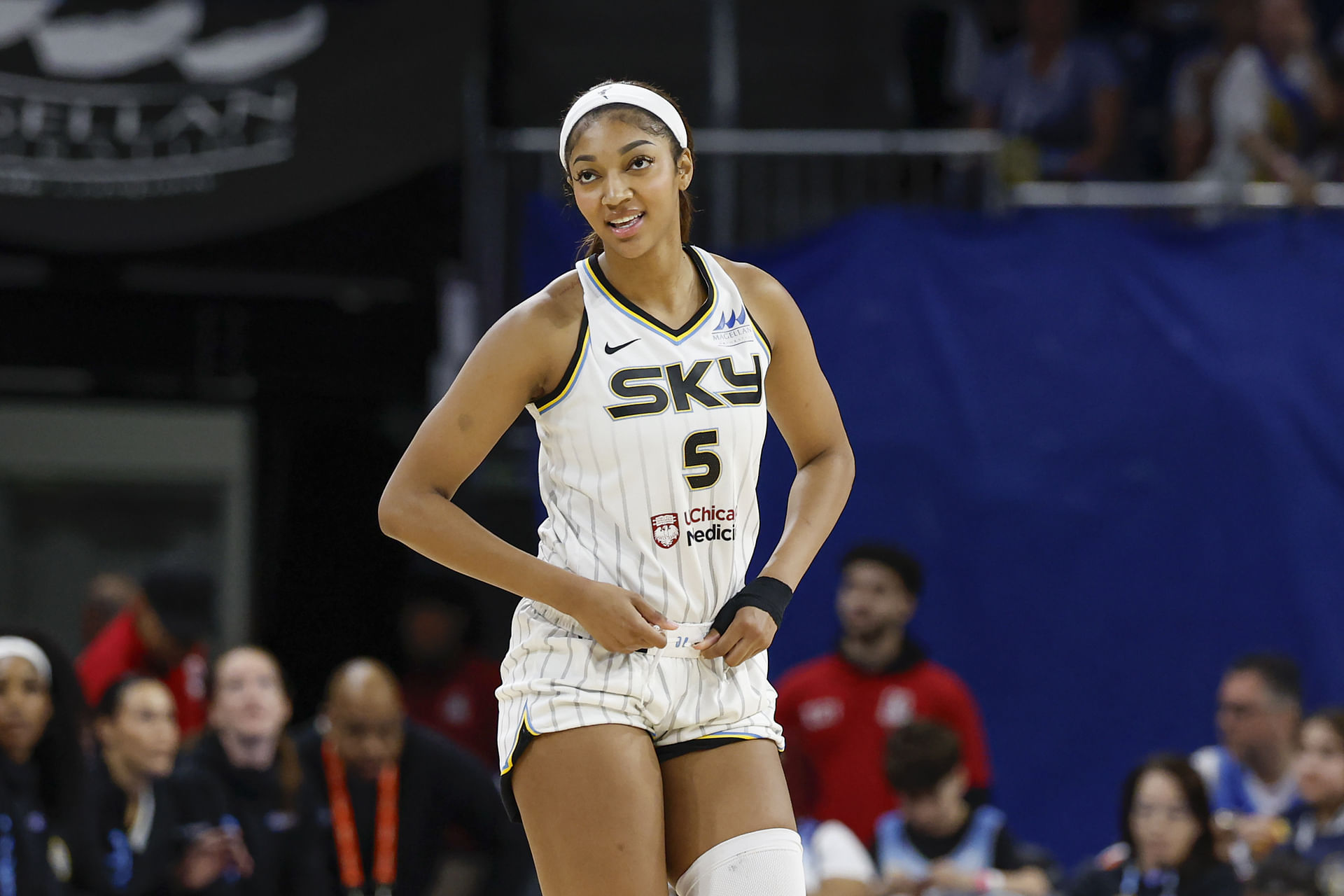 Fans react to how Angel Reese handled the question about Caitlin Clark (Image Source: Imagn)