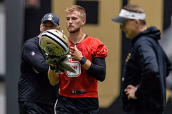 Insider notes on Saints 2025 Draft: Tyler Shough replaces Derek Carr, Kelvin Banks Jr. to fix pass protection failure and more