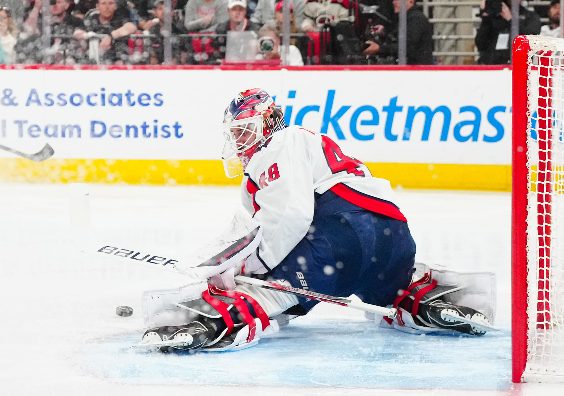 NHL: Stanley Cup Playoffs-Washington Capitals at Carolina Hurricanes - Source: Imagn