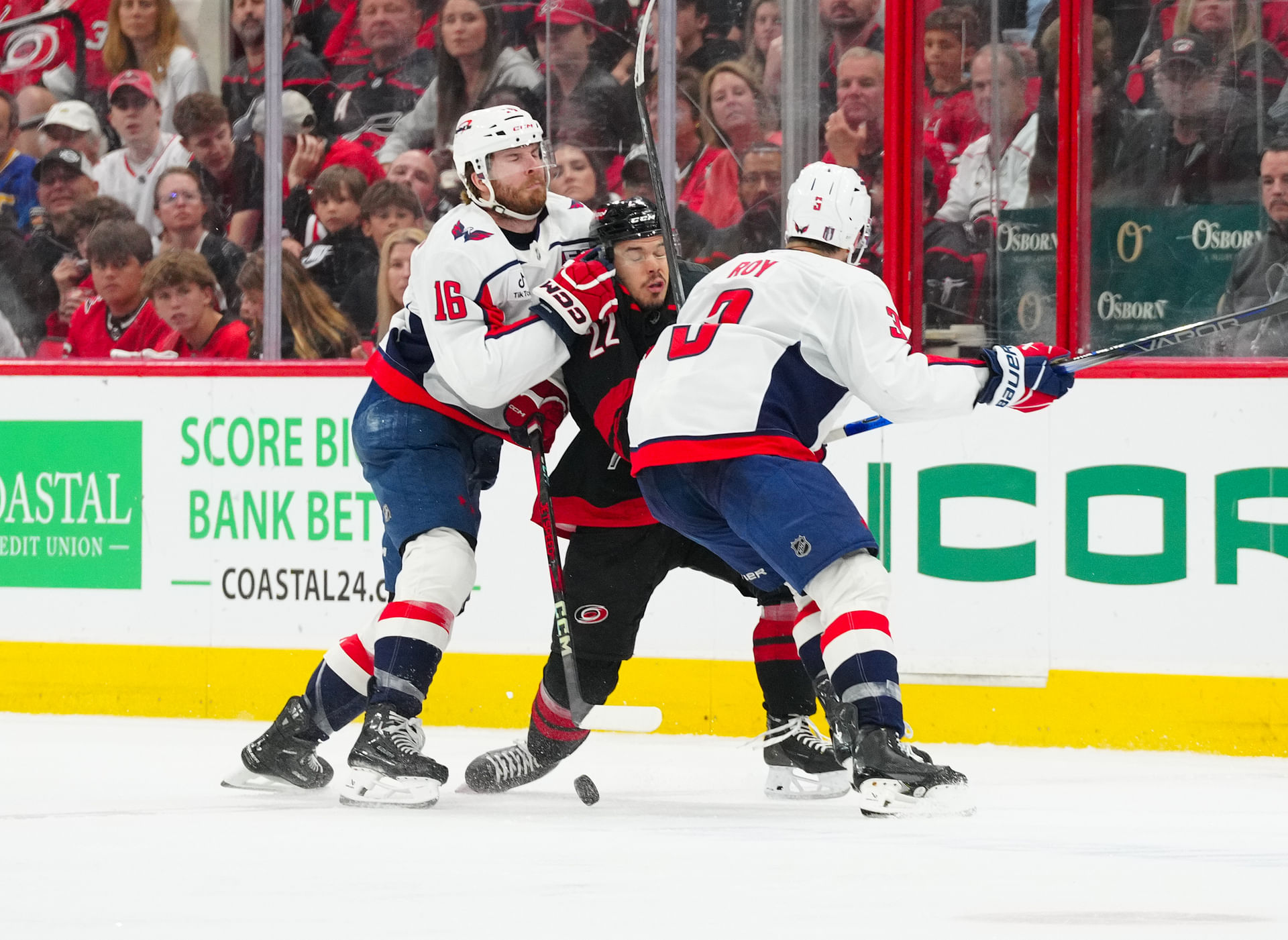 NHL: Stanley Cup Playoffs-Washington Capitals at Carolina Hurricanes - Source: Imagn