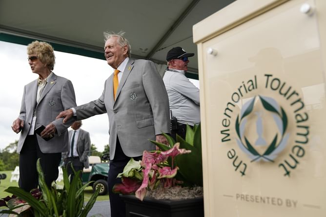 WATCH: Jack Nicklaus fights back tears while paying tribute to his wife at the Memorial Tournament 2025