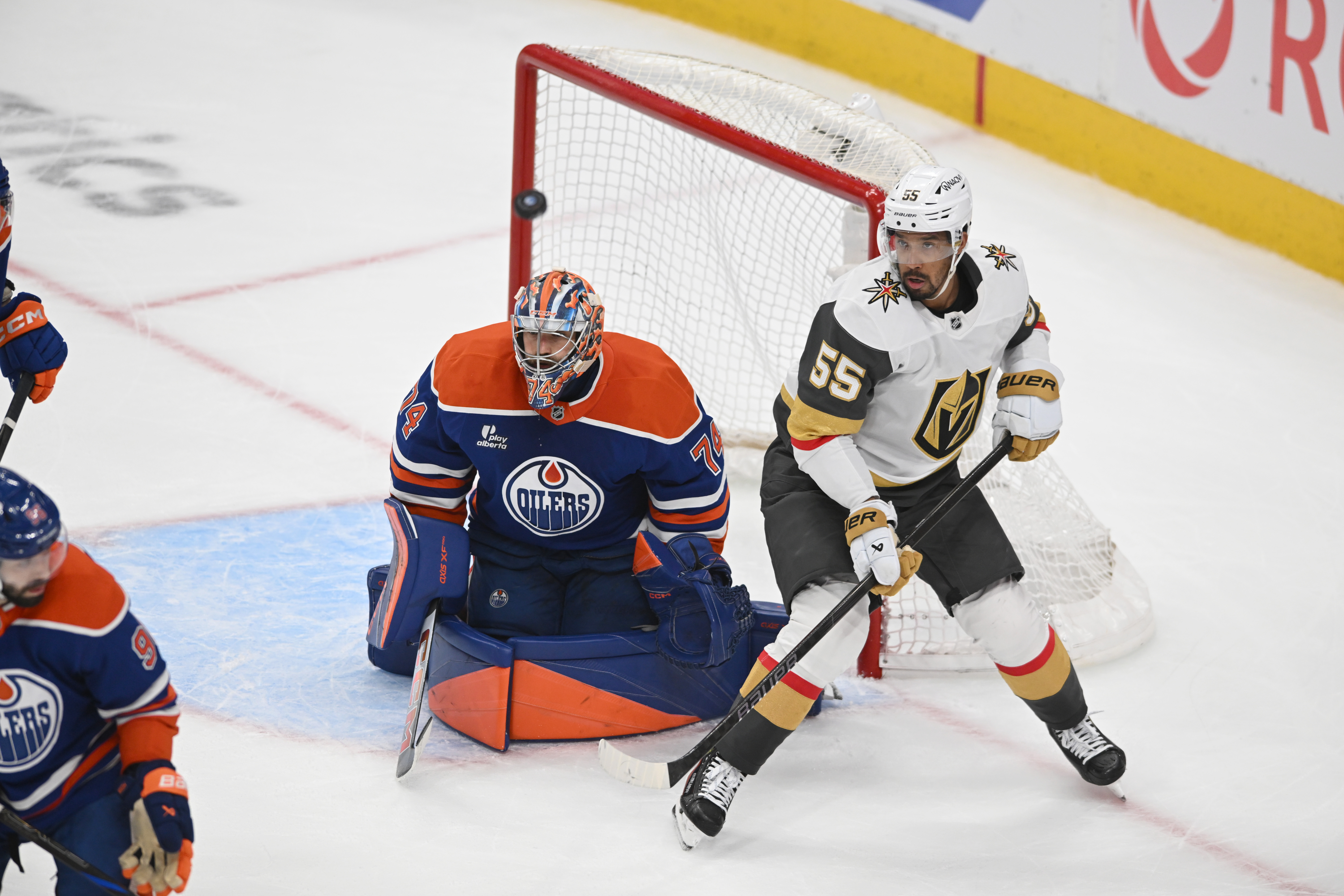 “What outside noise?”: Stuart Skinner shrugs off media pressure on Oilers