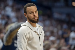 Steph Curry puts $110,959,223 teammate in all-time clutch conversation with ultimate compliment