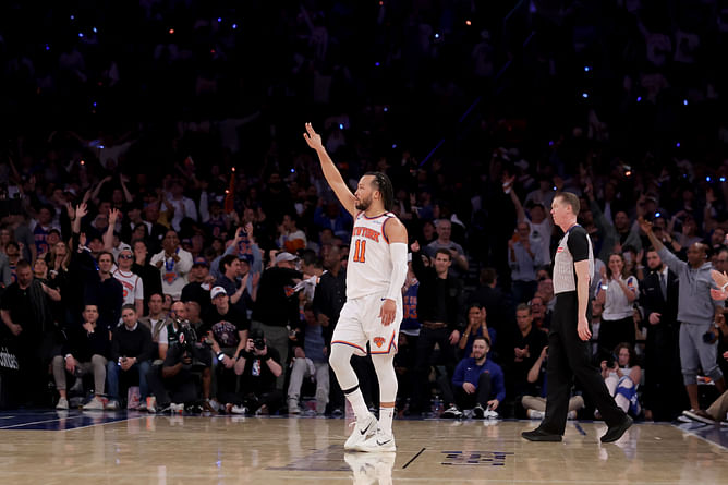 ESPN analyst faces excruciatingly awkward moment as Knicks fans bombard him after Celtics' ousting