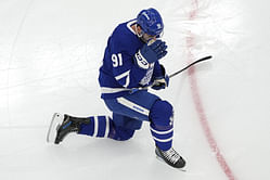 Ex-NHL HC names Nathan MacKinnon's Avalanche as a potential landing spot for $77,000,000 Leafs star if negotiations fall through