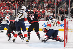 3 standout Florida Panthers players from impressive 5-1 win over Hurricanes in ECF Game 1 ft. Sergei Bobrovsky
